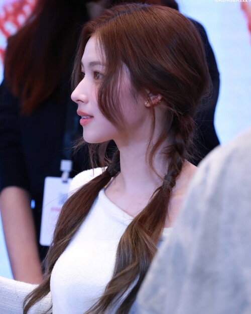  . taenggaaa 5f28e332adb3b9607