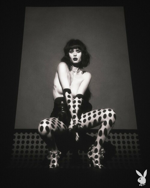 0001-14_1200c0e0f6a9178e21bb