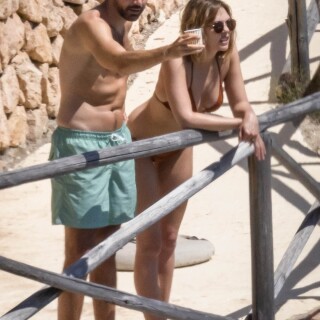 0001a2b5fb0f093a54ed