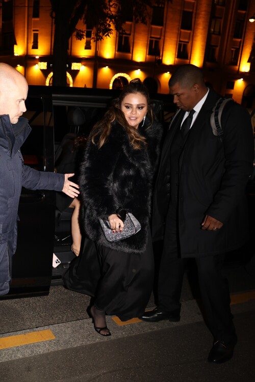 000263eafe7c998215f4