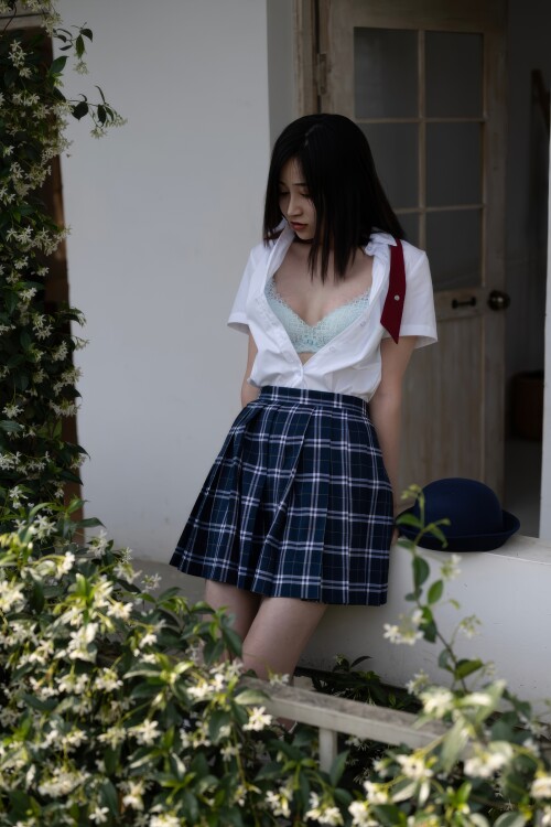 0003a7a6fae36e75aa14