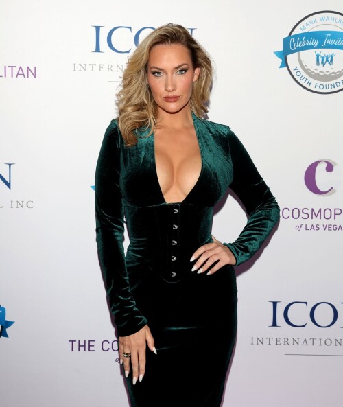 000489e831a4034dec7c