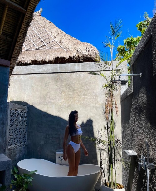 0004973e864bb0bb0159