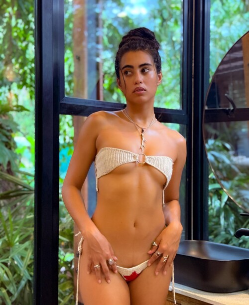 0004ae29875c52561083