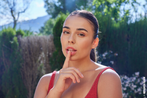 0004deccdf24ea19f04d