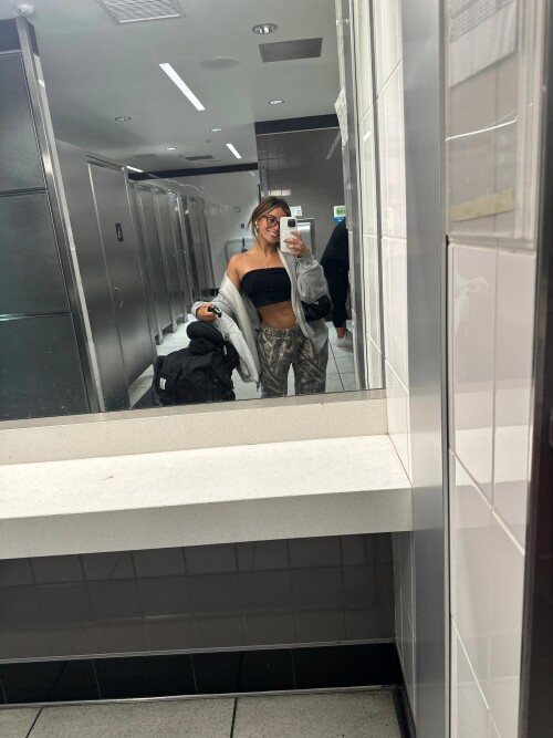 000e1f00 0257 4b81 9f43 7ea8c3d71a8c original322cc442644710ea