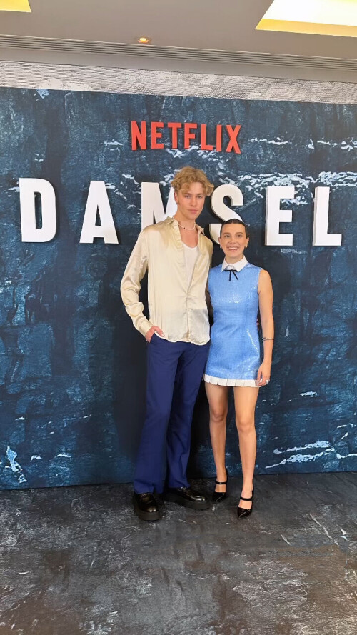 001 3c1b1b5d3d1e54436