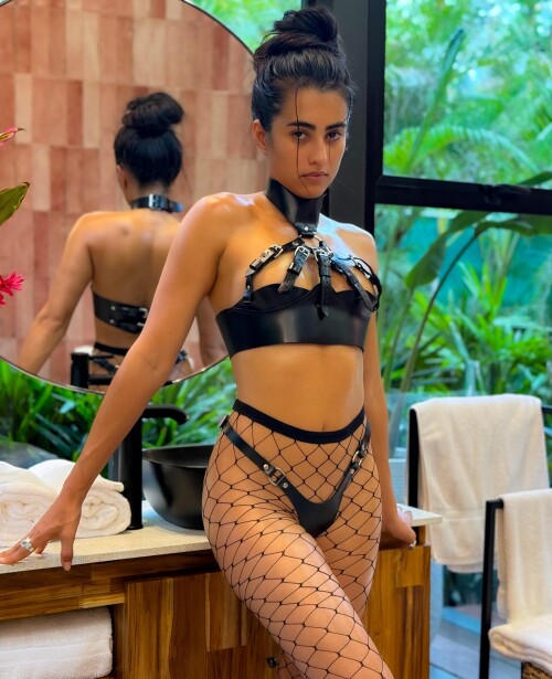 0020d2ddeb8641842bb1