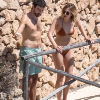 0021fb750bd8229352ab