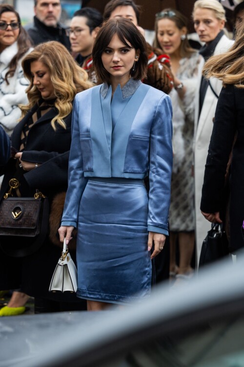 0027091404852 11 emilia 12