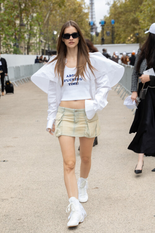 PFW - Barbara Palvin arrived at Stella McCartney Fashion show during Womenswear Spring-Summer 2025 show as part of Paris Fashion Week on September 30, 2024 in Paris, France. Photo by Nasser Berzane/ABACAPRESS.COM