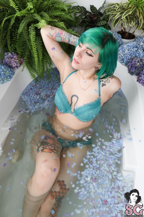 004 0468f1909c859f5f1f