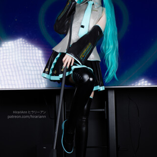 008_hatsune_miku_2024_hirariann_8f8a9de3cf1f2a575