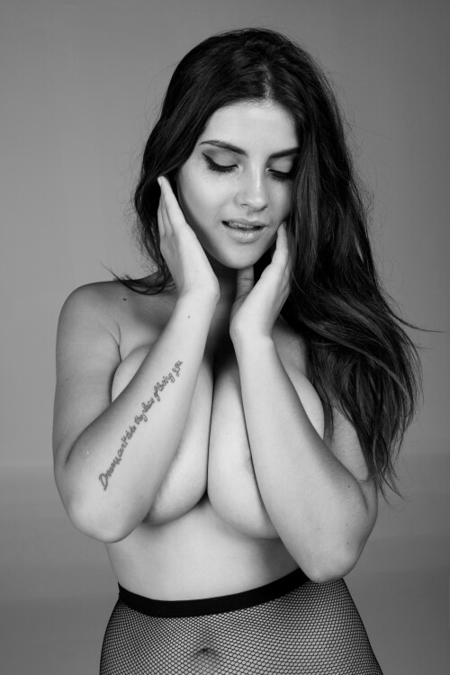 00h 10298eb2fcc9e9426