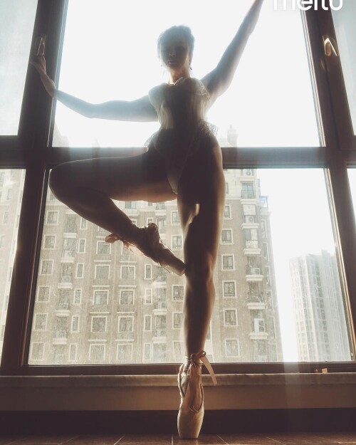 01033 94d4d9f4db604aeef