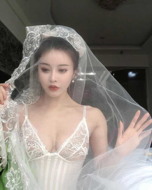 01035 970e416c48b647a33