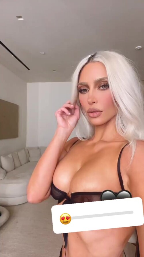 01383018 D02D 49A3 9D54 480ABA7D955F