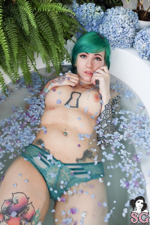 014 149b38fd533e9892d6