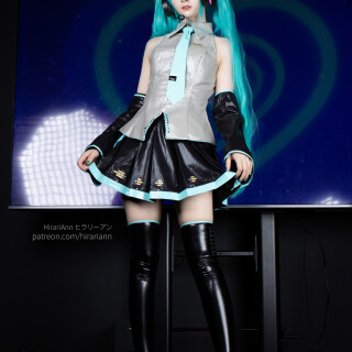 018_hatsune_miku_2024_hirariann_187e622efb2c3ea334