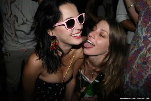 01 287929cac9112919d564aa