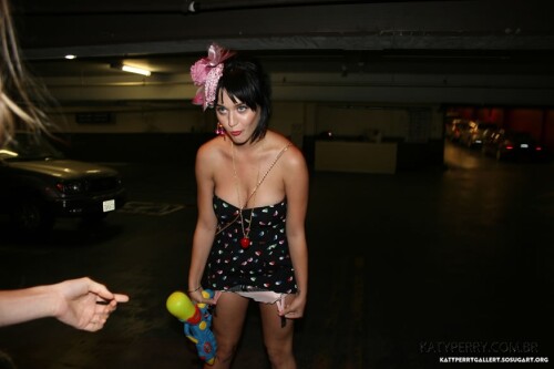 01 2891299102d33fee2251e2