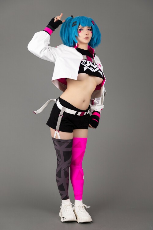 01 Zyla 124a720f5c2c7a61f