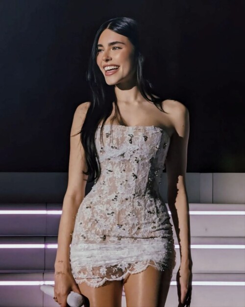 01 3 a96518fa96d9d372