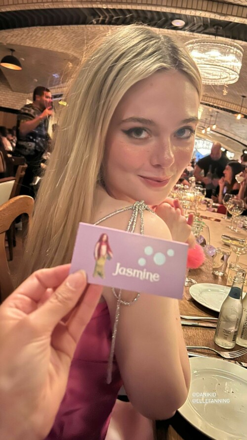 01 5 50cdd4f3e5a83341