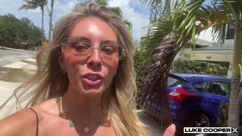 01vlcsnap 00001933b4fde6c303303