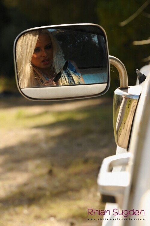 021 001bd3e9d04b71ec338