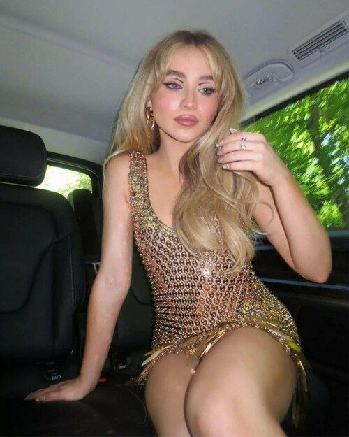 02E63589 BF2B 43AE A1B2 988C5C847BBC