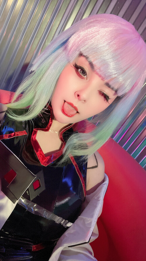 02 2022 10 Lucy Edgerunners Selfies 20c1d717adcd720ff8aa45743367ed64ce