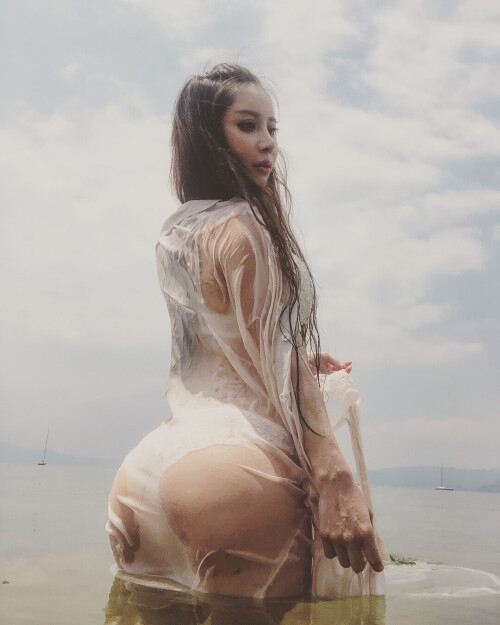 03001 30e40617143bfae67