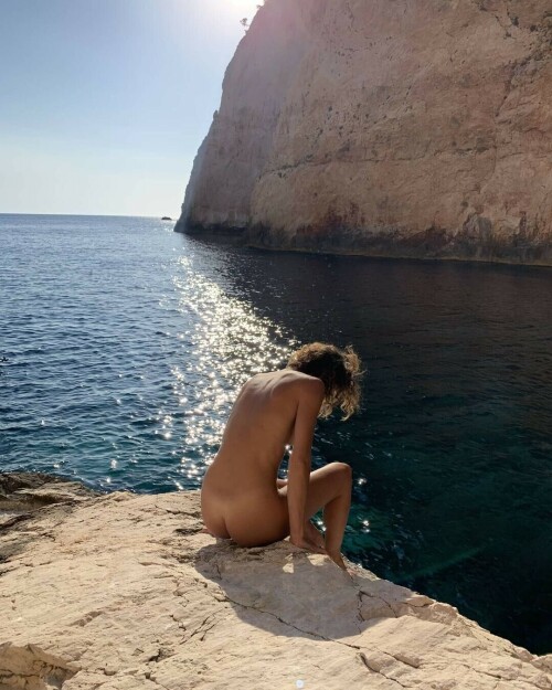 03316B03 5847 418A 944E 0DB3341A2EC9