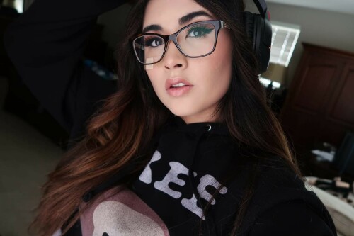 0396D7EA 5F66 4D7B 846F E47A4B2E2F0A