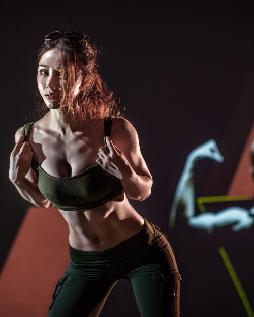 04011 755148eafea917eb1