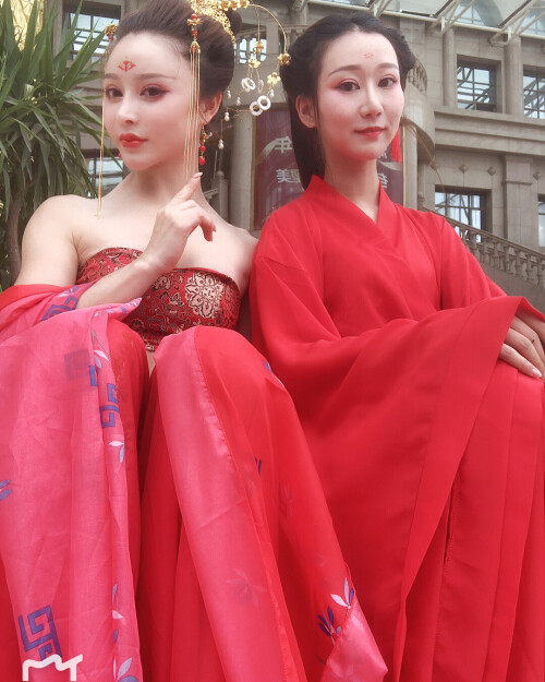 04504 11965f8bc2e9d88cbb