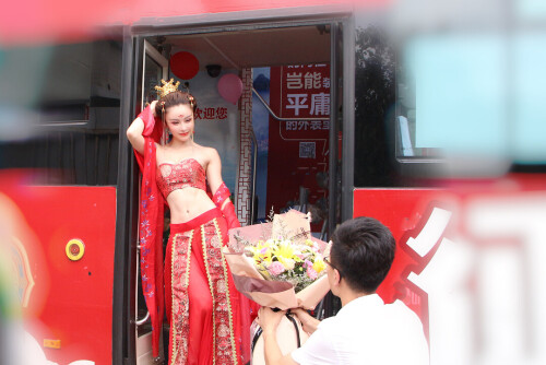 04504 37828bb185b9ff3e1