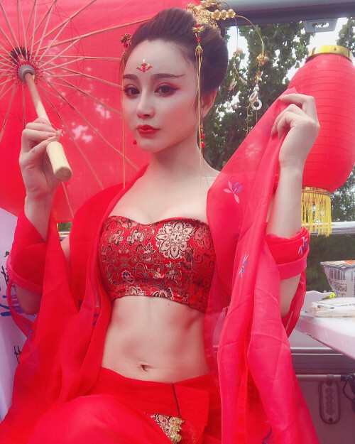 04504 8b9de256e239b9556