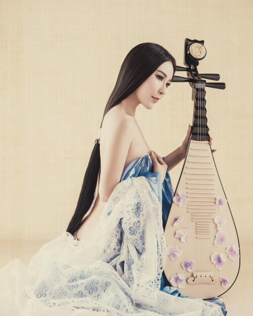 04512 12df80f4d7cd6bde2