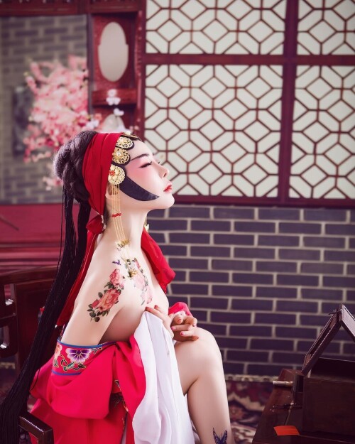 04513 133c7efdca3a2d9292