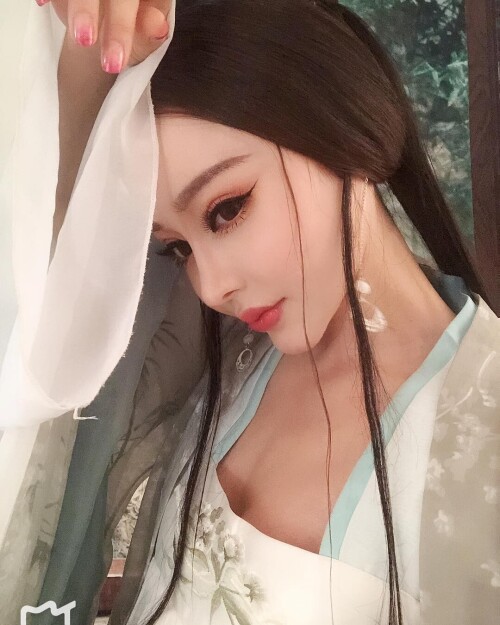 04514 2b2c421a689cc1146