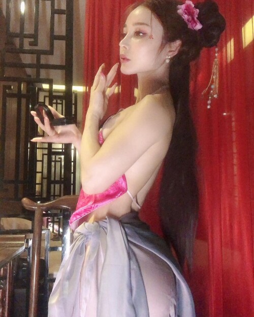 04516 3fc87b088b0b9bc09