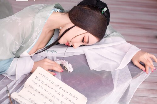 04519 6ea0a2f3b42bbee09