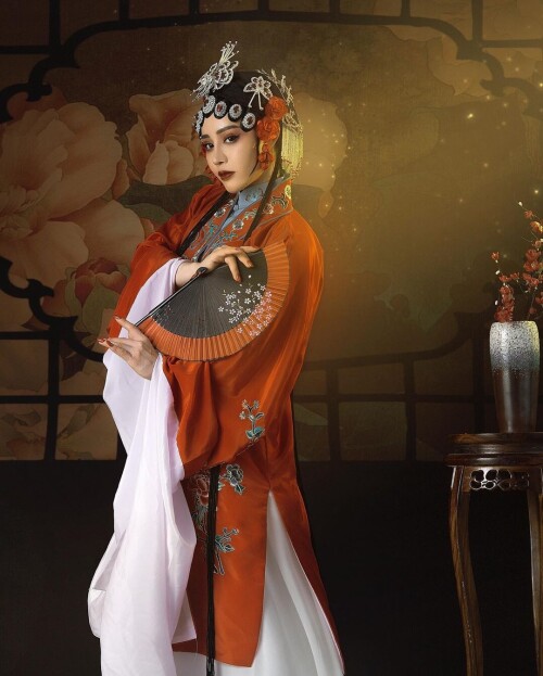 04525 20f6effb1ad45032b