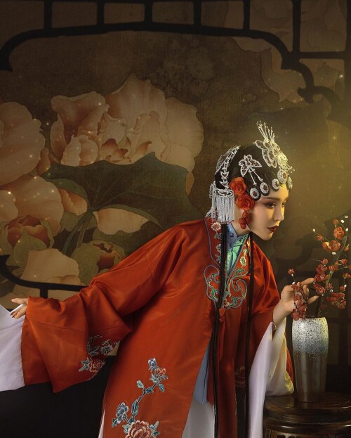 04525 4d85a4d6baa1ae926