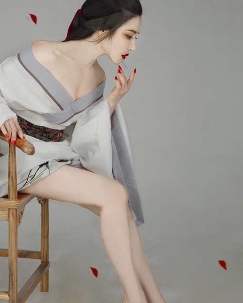 04526 30a173e6a90b1aff7