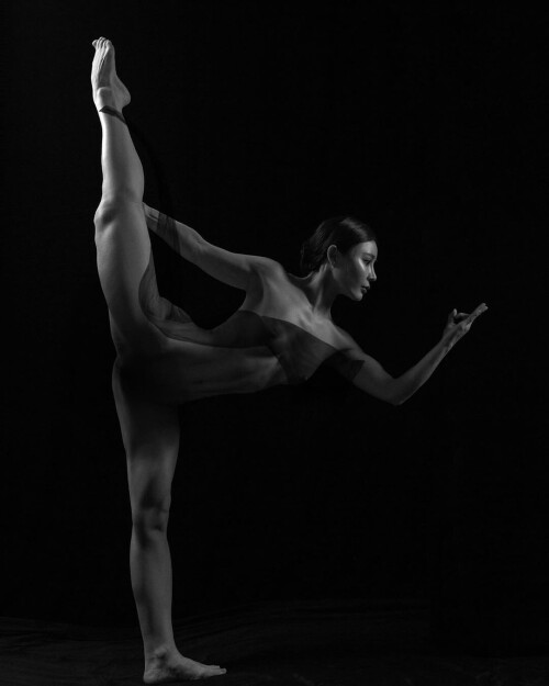 04902 3d6a09e664e1eaba4