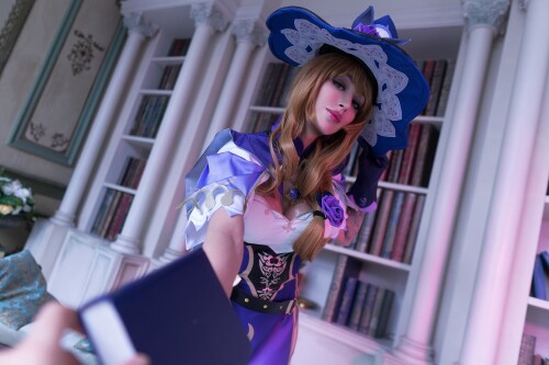 04 FOTOGRAFII NA STENE SOOBSESTVA 04 vgX 1S8KHF0