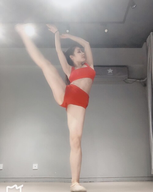 05112 2f5b77ba81b4e5323